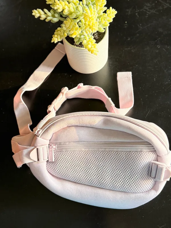 Reebok Fanny Pack - Image 2