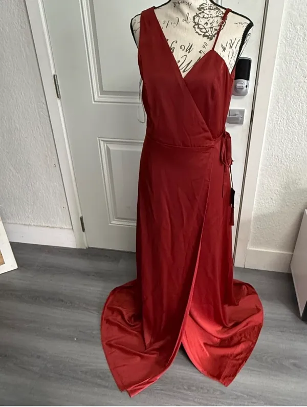 NWT Lulus Red Rust Satin Wrap Maxi Dress - Size M 💃 - Image 10