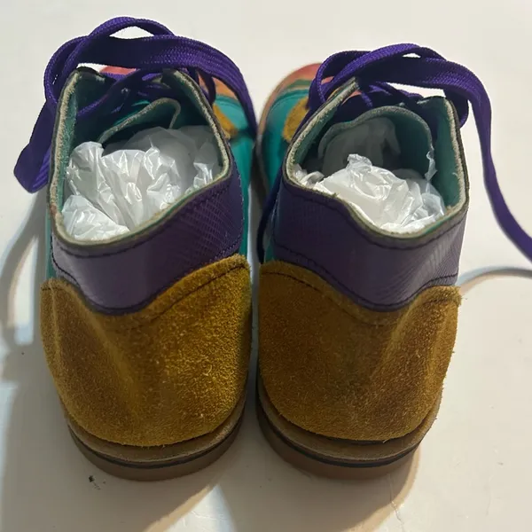 Vibram Colorful Artistic Sneakers with Purple Laces size 8 - Image 3