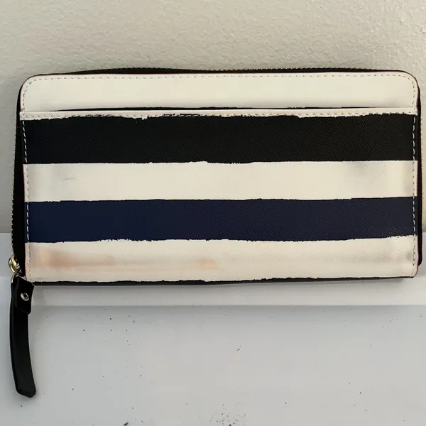 Kate Spade‎ Zip Around Organizer Clutch Wallet Navy and Cream Stripe— Color Flaw - Image 3
