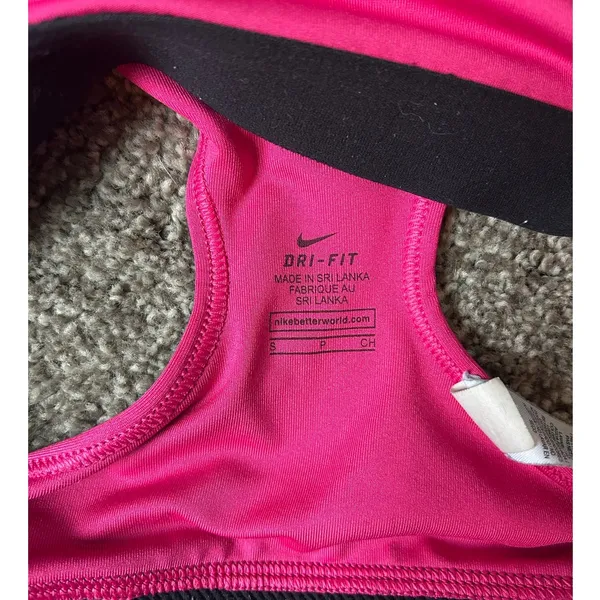 Nike Pink Sports Bra - Small - Image 5