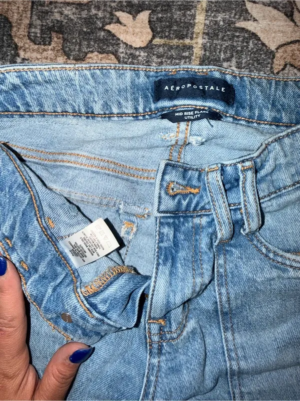 Aeropostale mid rise flare utility jeans size 00R - Image 2