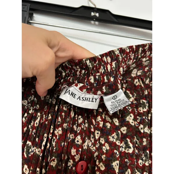 VINTAGE Jane Ashley Burgundy Floral Two Piece Shirt and Pleated Midi Skirt ML - Image 4