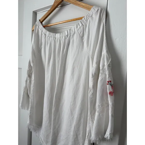 Standard Grace White Boho Embroidered Lace Tunic Off Shoulder Bell Sleeve Small - Image 4