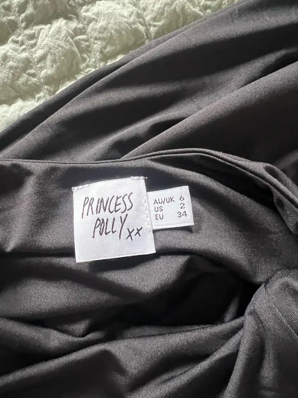 Princess Polly black maxi dress with rhinestone detail. Size: 2 #party #eveningwear - Image 2