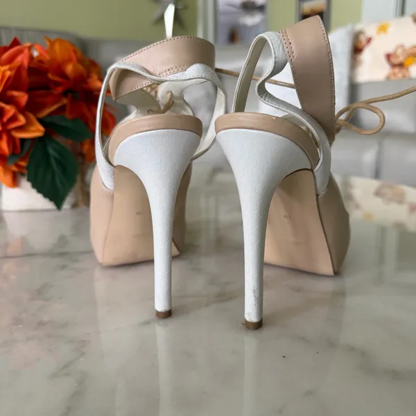 Tan and White Heels by Guess - Image 3