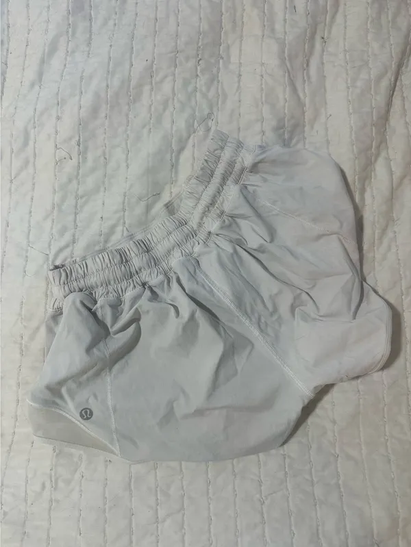 Hotty Hot Lululemon 2.5" white - Image 2