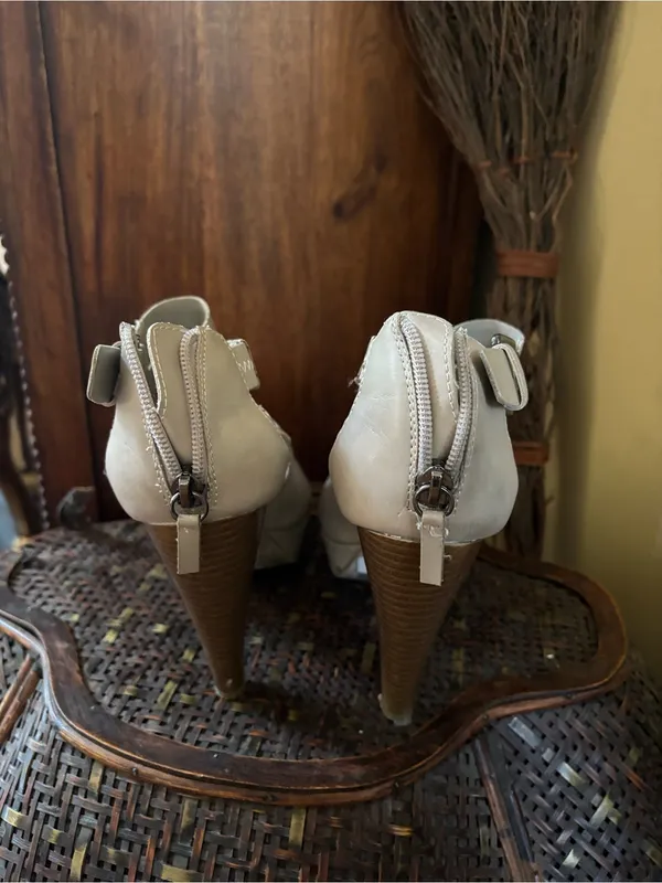 Guess Women's Beige Strappy High Heel Sandal with Buckles - Image 6