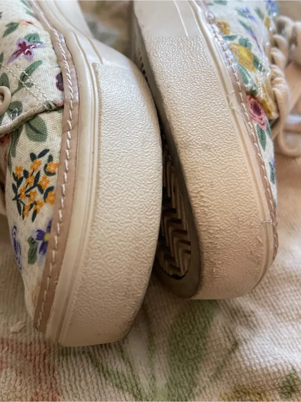 Toms sneakers floral design shoes size 7.5 women’s spring - Image 7