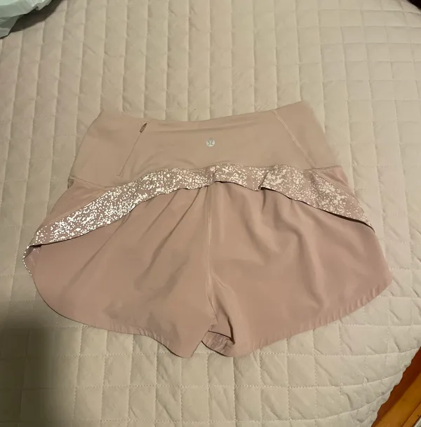Lululemon Run The Line Short Reflective 3” - Image 4
