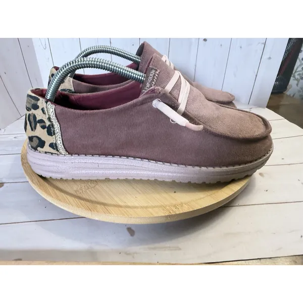 Hey Dude Women's Size 8 Wendy Corduroy Antique Rose with Leopard Print Heel - Image 6