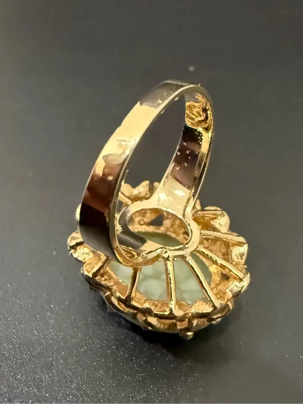 Vintage Gold-plated Jade Jadeite Stone Cabochon Cocktail Ring Size 6 - Image 13