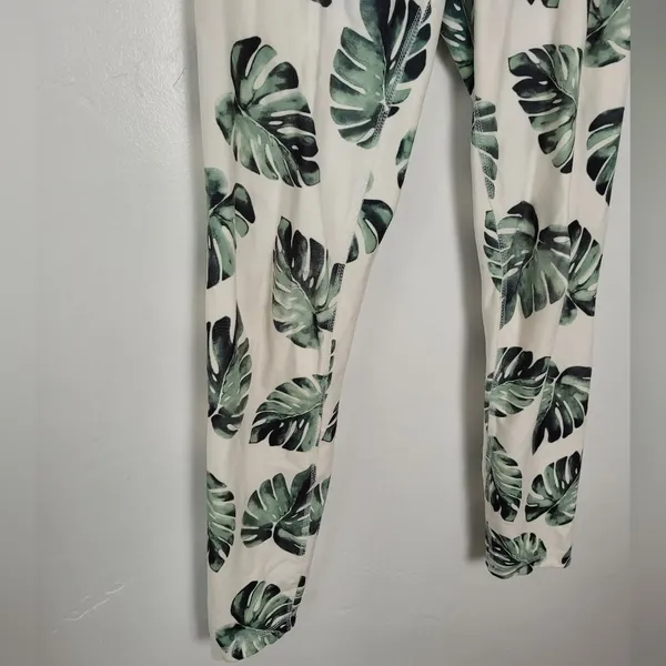 Wildfox Sweat Leggings Green Palm Print High Waist Sportswear Gym Workout Small - Image 3