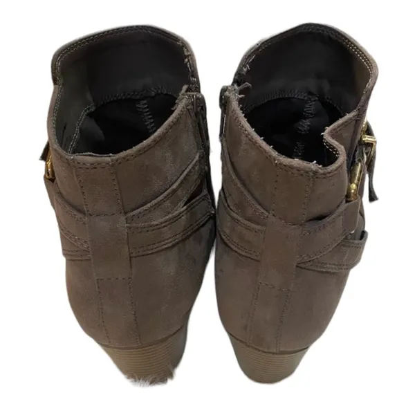 Beige Tan Heeled Booties Buckle Design Women’s Shoe Size 10 Suede Boots! - Image 4