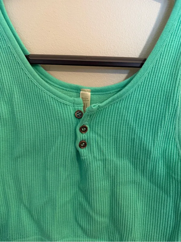 By Together  Seamless Square Neck Button Down Crop Tank - Image 4