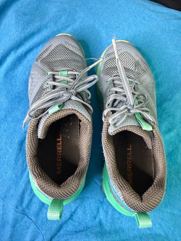 Merrell Sneaker Shoes Womens Size 8 - Image 6