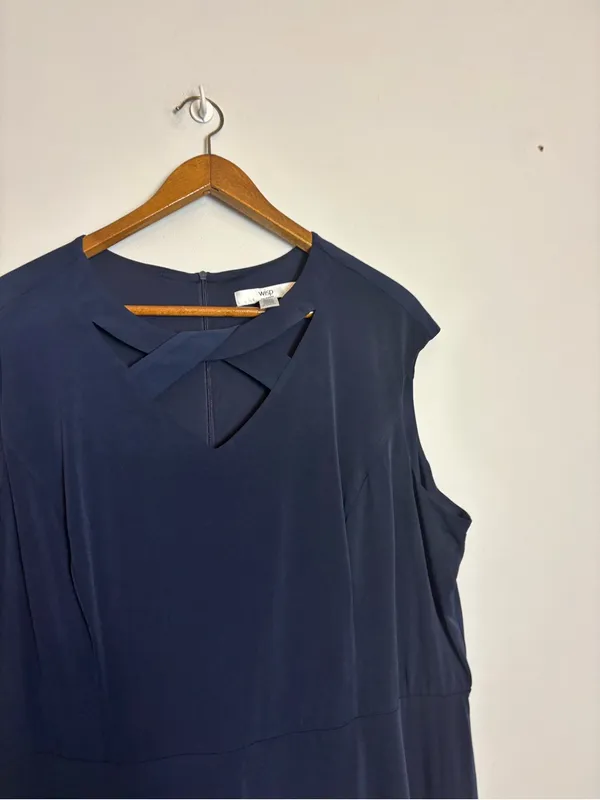 Wisp Woman Navy Blue Office Professional Casual Wedding Guest Keyhole Dress - Image 3
