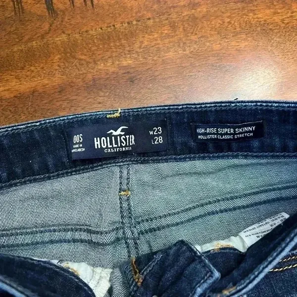Hollister High Rise Super Skinny Jeans - Image 4
