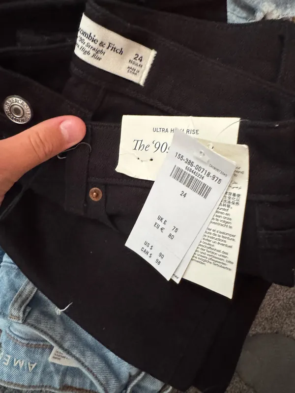 Abercrombie High-Rise Jeans Ultra Straight 90s - Image 3