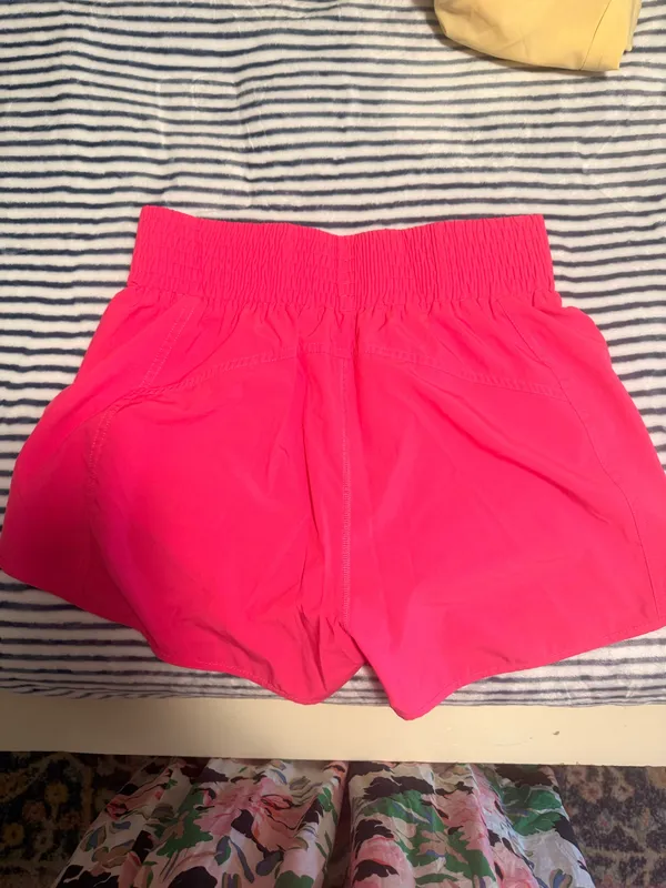 Women’s running shorts Pink Size L - Image 2