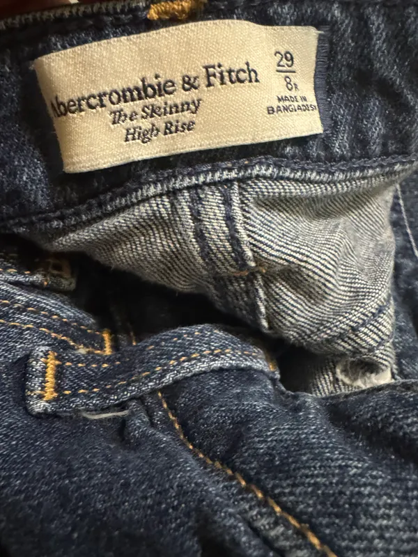 Abercrombie The Skinny High Rise Size 8 - Image 4