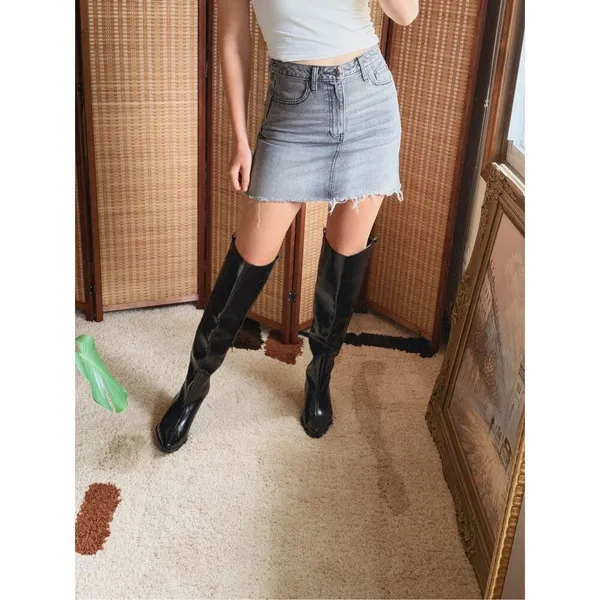 Abercrombie & Fitch Grey Denim Mini Skirt Size 25 - Image 3