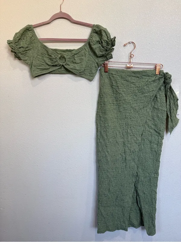 SheIn Sage Green Textured Two Piece Beach Set Wrap Skirt Puff Sleeve Top - Image 2