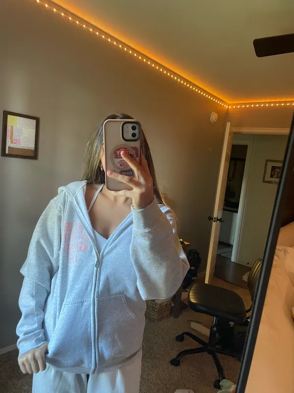 Hwlf zip up hoodie - Image 2