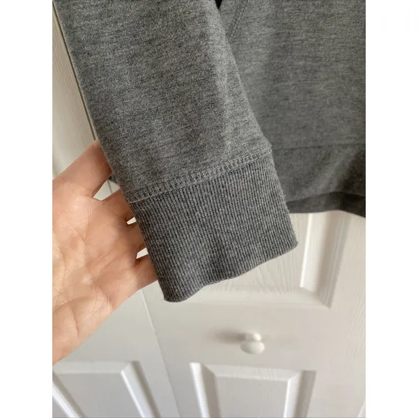 C. Wonder Time To Wine Down Sweatshirt Womens Size M Gray Graphic‎ Pocket Top - Image 6