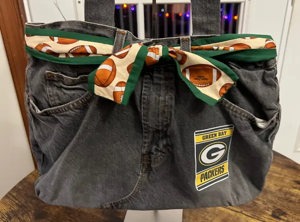 Handmade | Green Bay Packers Denim Purse. - Image 20