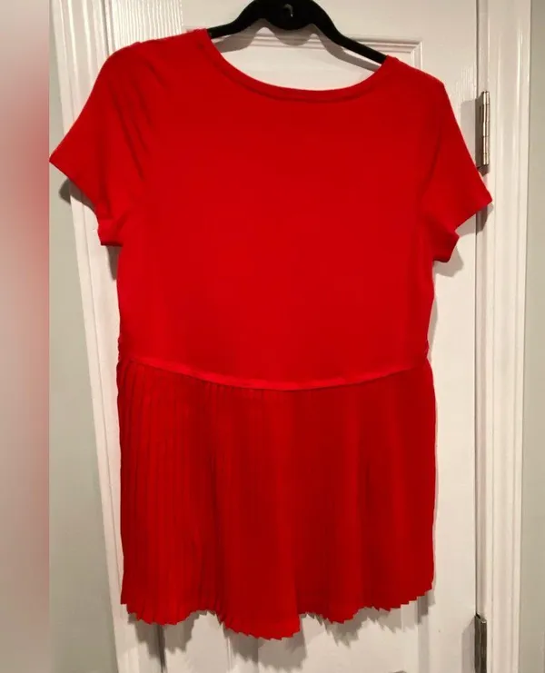 The Limited NWT Size L Red Short Sleeve V Neck Pleated Hem Flowy Tunic Stretch Top - Image 8