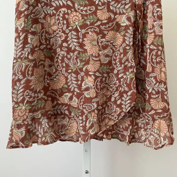 By Anthropologie Boho Relaxed Floral Paisley Faux Wrap Skirt S Rust - Image 3