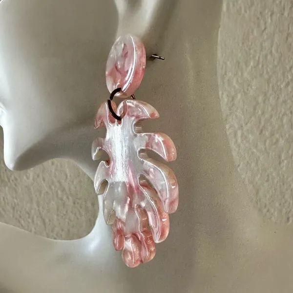 Acrylic leaf statement earrings - Image 3