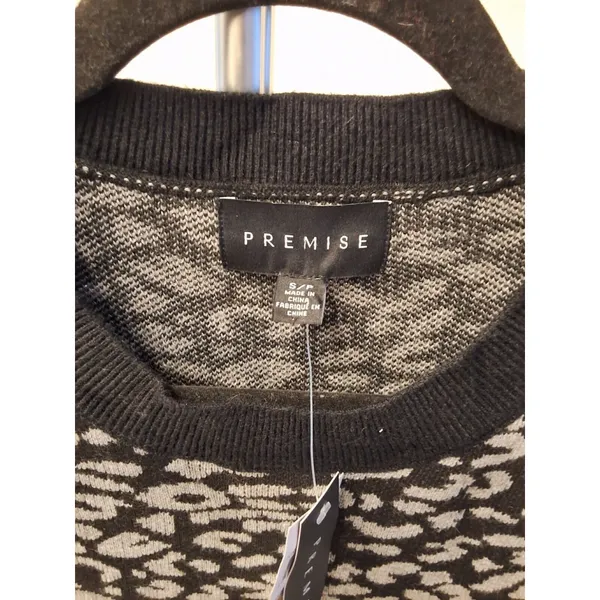 Premise Size S Chic Leopard Print Womens Long Sleeve Sweater - Image 3