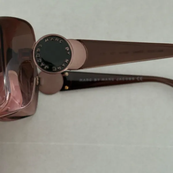 Marc By‎ MARC JACOBS Women's Sunglasses. - Image 4