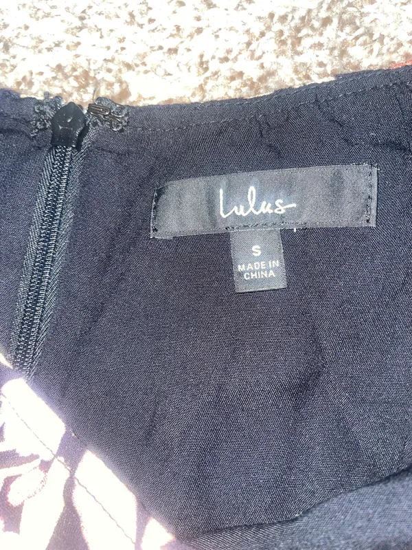 Lulus black floral midi skirt with slit  - Image 3