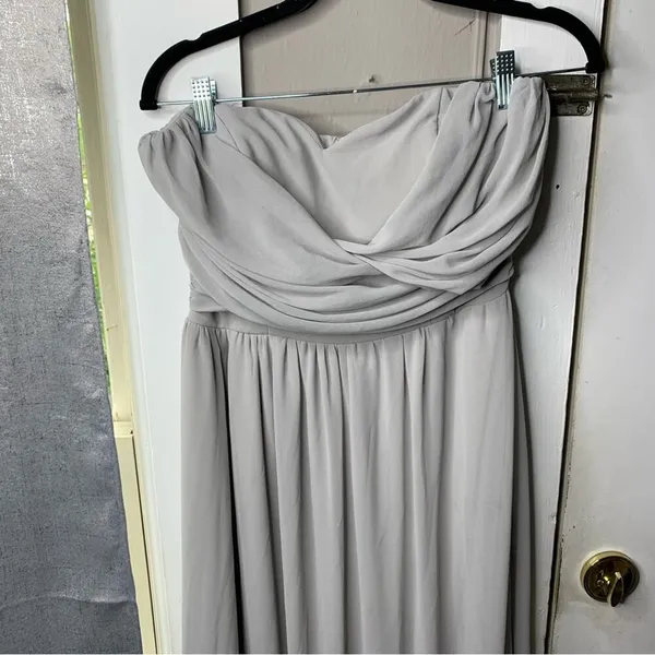 Lulu’s light gray strapless‎ chiffon bridesmaids all afloat maxi dress medium - Image 4