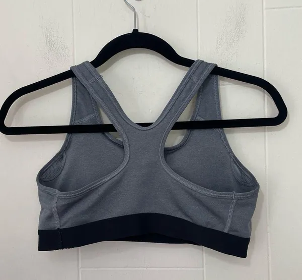 Nike Dri Fit Sports Bra Removable Pads Grey Black Swoosh Racerback ~ Size M - Image 2