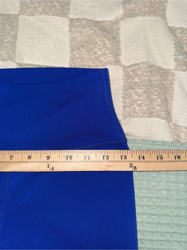 Alo Yoga Mesh Panel size XS - Image 3