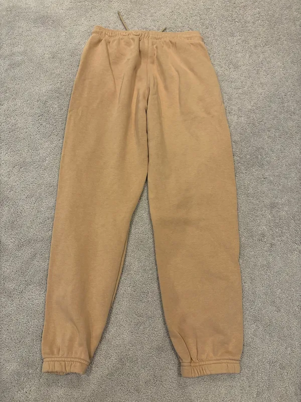 air jordan men’s fleece sweatpants size small - Image 2