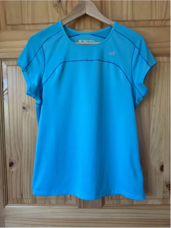 New Balance Fitted Turquoise Cap Sleeve Athletic Tee size large - Image 2