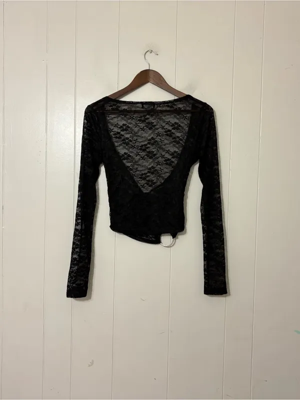 Outcast Black Sheer Floral Lace Ring Detail Long Sleeve Crop Top Women’s Medium - Image 7