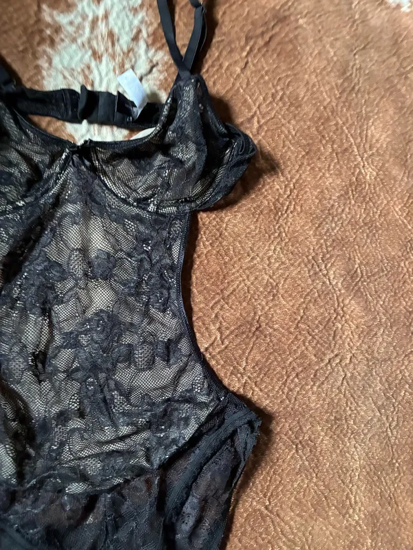 Red Saks Fifth Ave Fredrick's of Hollywood lingerie bodysuit size medium So Pretty! - Image 2