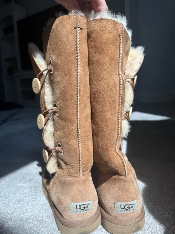 UGG Women’s Bailey Button Triplet Boots - Chestnut 10 - Image 3