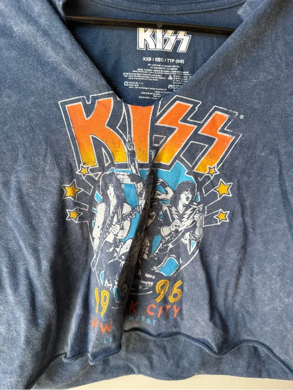 KISS 1996 New York City Tour Crop Graphic Band Tee XXS Vintage - Image 2