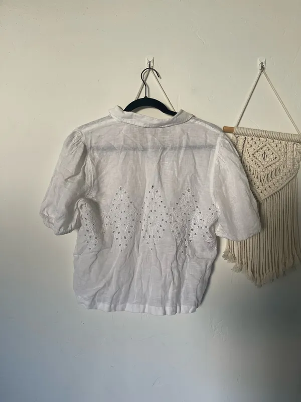 Joie Eyelet Linen Button Down Top - Image 4