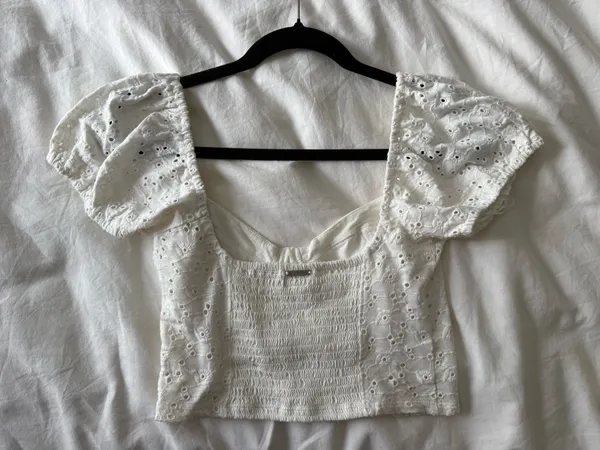 Billabong Last Kiss Eyelet Cotton Crop Top - Image 2