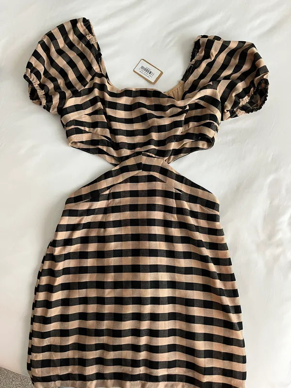 Vestique Dress - Image 3