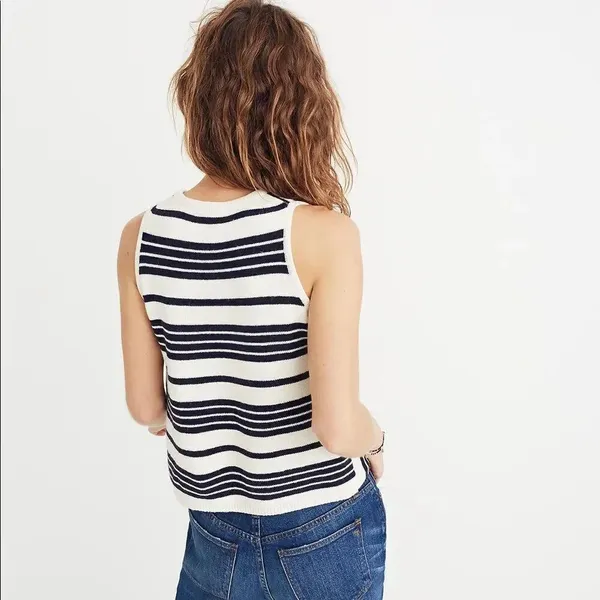 ✨ Stripe-Play Sweater Tank✨ - Image 3