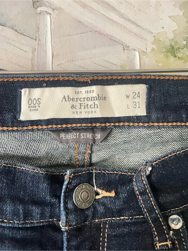 Abercrombie & Fitch Y2K Low Rise Dark Wash Flare Denim Jeans Size 00S W24 - Image 2